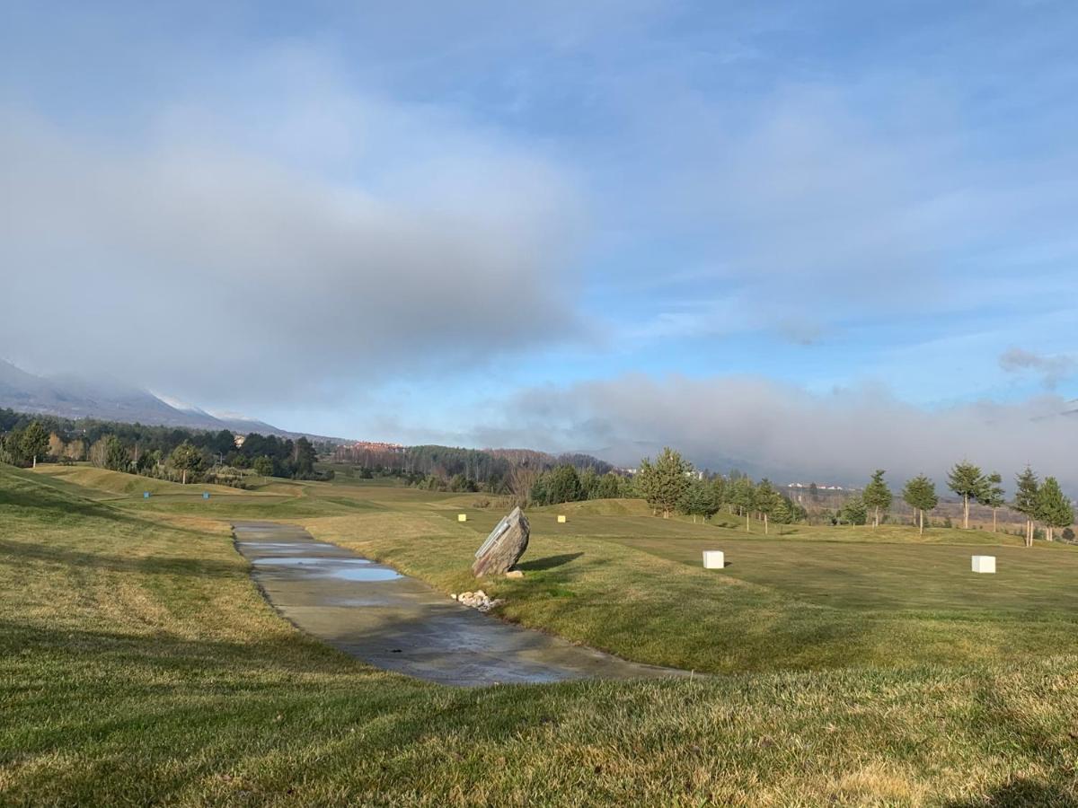 Entire Private Apartment In Pirin Golf & Country Club 반스코 외부 사진